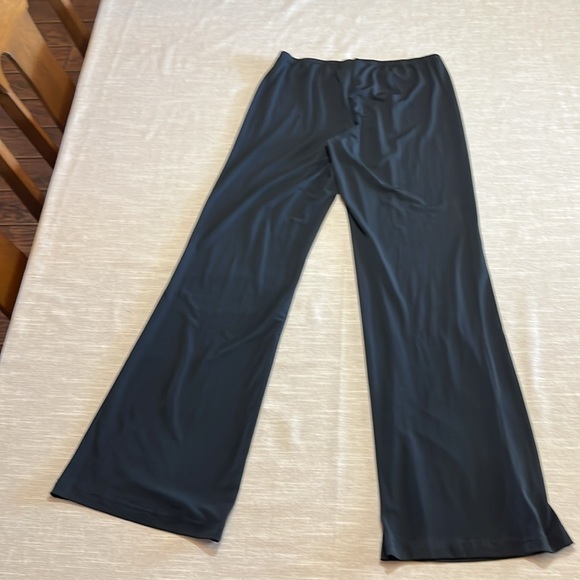 A-list by wrapper. Black light weight dress pants. Size Medium - Picture 2 of 6